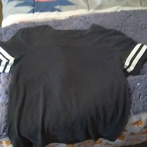 Athletic shirt